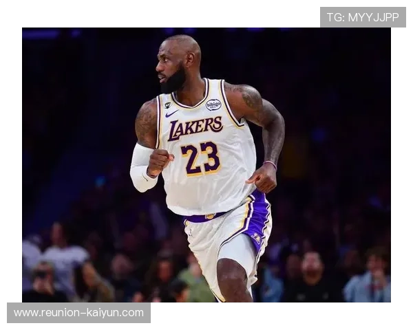 詹姆斯关键时刻爆发率湖人逆转勇士引发联盟热议今日焦点战再掀高潮