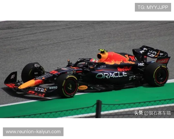 F1赛季最新动态解析各车队策略与冠军争夺战况