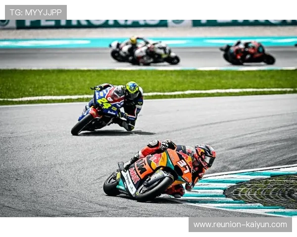 MotoGP赛季最新动态：多项技术革新与车手战术调整引发广泛关注