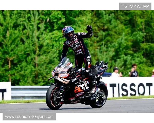 MotoGP赛事最新动态 突破性技术革新引发车队激烈角逐